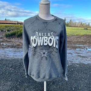 Dallas Cowboys crewneck sweatshirt